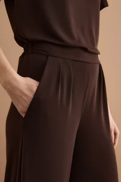 Pantalone Elegante con Pinces in Jersey Crêpe - CIOCCOLATO